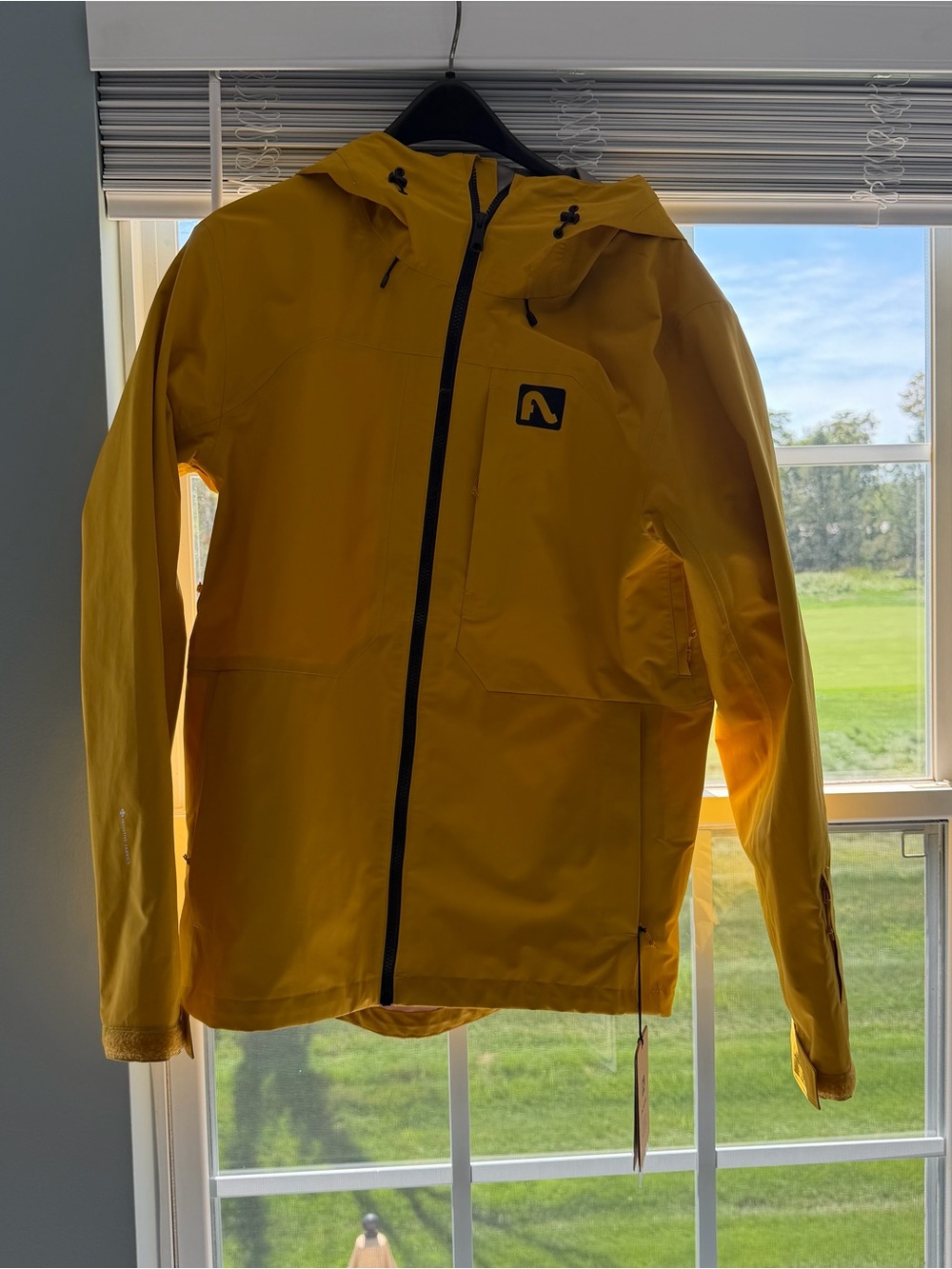 Flylow Knight - medium Men's Yellow Waterproof Ski Jacket with Hood - ski shell